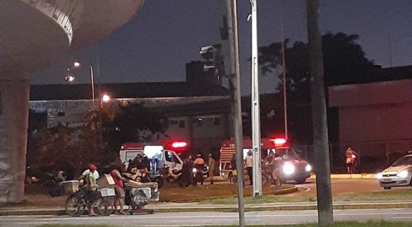 Pai e duas crianças caem de viaduto que dá acesso ao Aeroporto, na Zona Sul do Recife