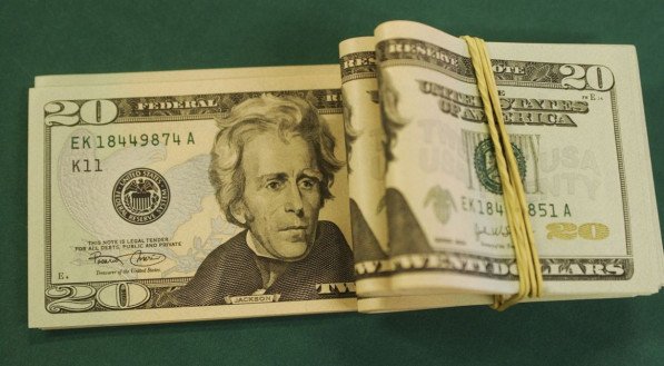 Brasil recebe US$ 1 bi para pagamento de programas emergenciais