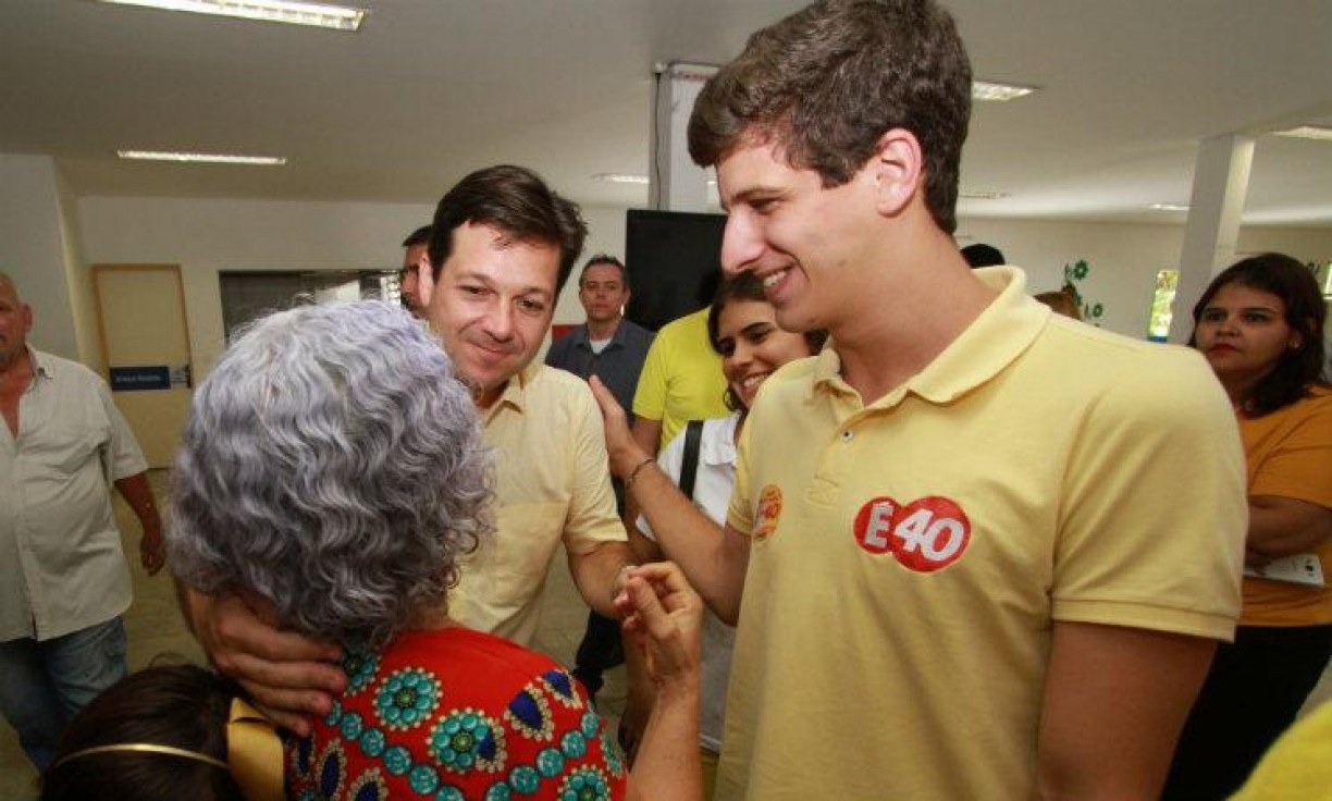 Em Pernambuco, João Campos resiste a aliança com PT; enquanto Geraldo Julio tem postura mais pragmática