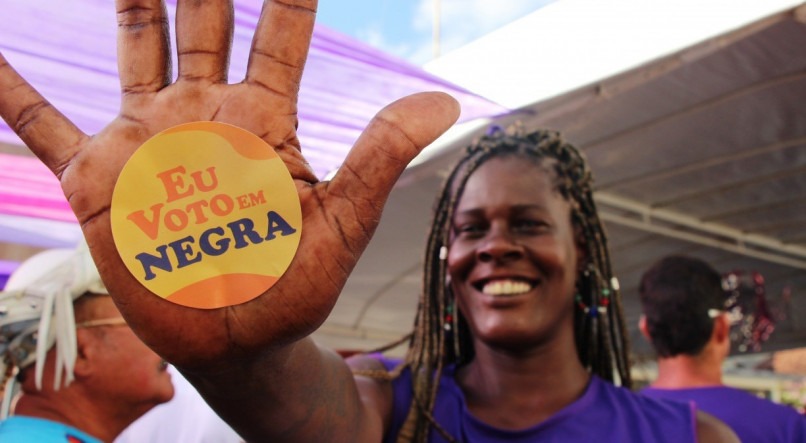 A campanha Eu Voto em Negra tem como objetivo fortalecer as mulheres negras do Nordeste que desejam disputar as eleições 