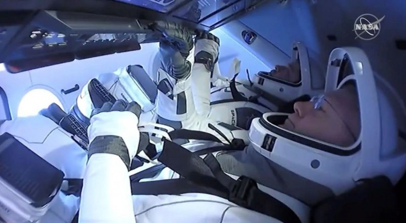 Os quatro astronautas se tornaram em novembro os primeiros de uma miss&atilde;o &quot;operacional&quot; que foram transportados at&eacute; a ISS pela empresa espacial de Elon Musk, que se tornou um parceiro crucial da Nasa
