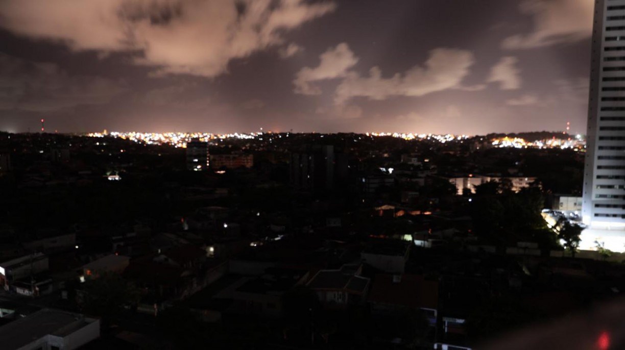 APAGÃO NO BRASIL: falta de energia são relatados em diversos estados nesta terça-feira (15)