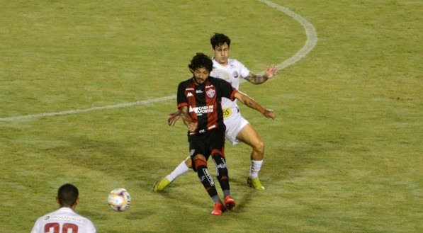 JEFFERSON PEIXOTO/ESTAD&Atilde;O CONTE&Uacute;DO