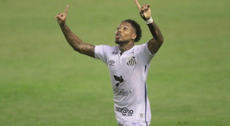 Marinho retorna ao time titular do Santos depois de mais de dois meses afastado por uma les&atilde;o 