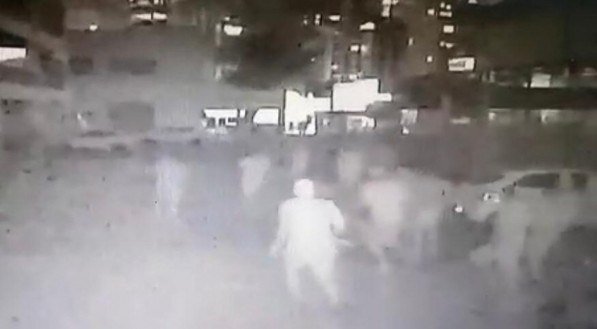 Membros de torcida organizada do Sport invadem e depredam sede do Náutico