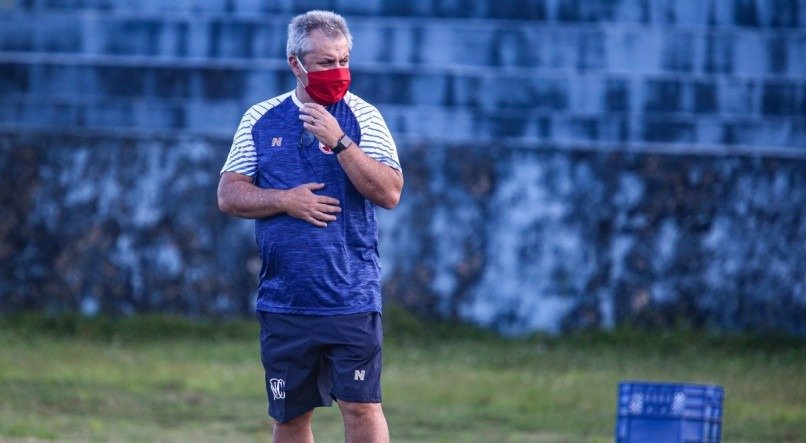 TIAGO CALDAS/NÁUTICO