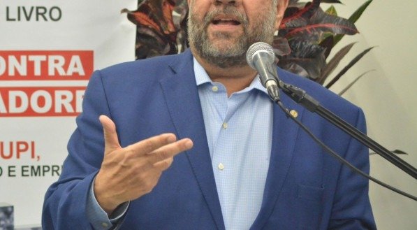 Presidente nacional do PDT rejeita indicação de Túlio Gadêlha para vice de João Campos