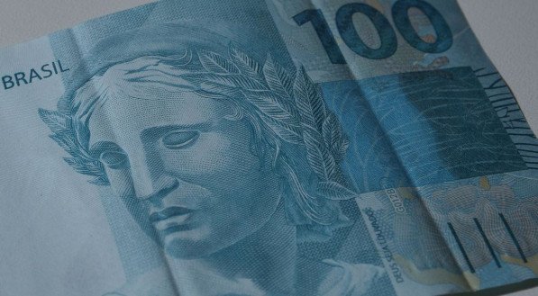 PIB tem queda histórica de 9,7% no 2º trimestre e confirma recessão