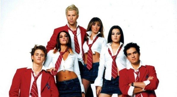 Christopher, Dulce, Christian, Anah&iacute;, Maite e Alfonso formaram o RBD, a partir da novela Rebelde