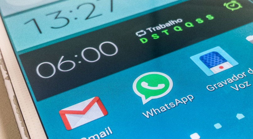 O brasileiro passa impressionantes 24% do seu dia online no WhatsApp.