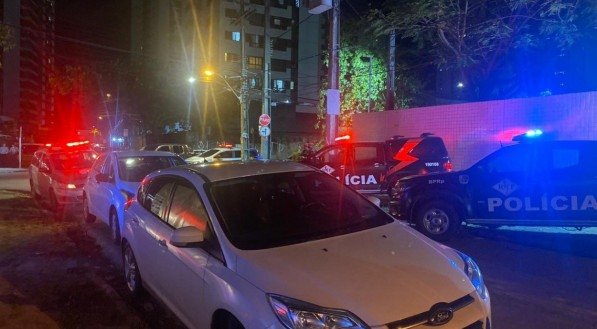 Discussão entre um major da PM e um policial penal termina em tiroteio em Boa Viagem, Zona Sul do Recife