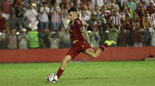 BRENDA ALC&Acirc;NTARA/JC IMAGEM