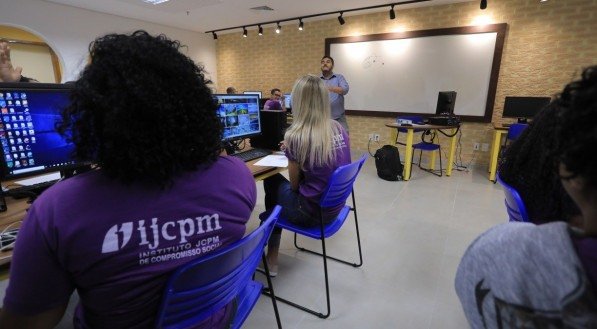 Jovens do IJCPM superam desafios e conquistam boas notas na redação do Enem
