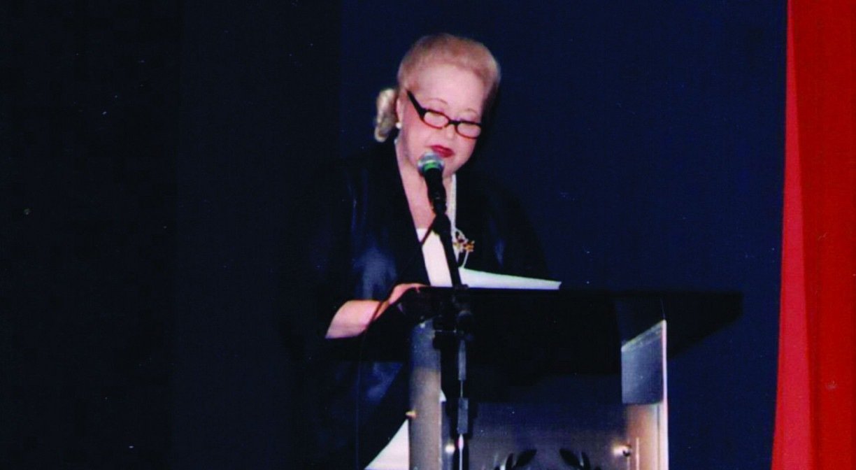 Lourdes Sarmento lança livro de poesia nesta sexta (2)
