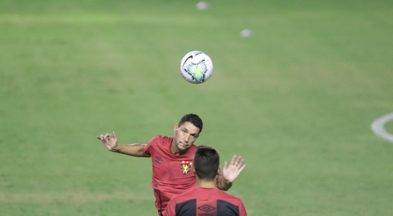 Thiago Neves deve ficar no banco de reservas no primeiro jogo da final do Estadual