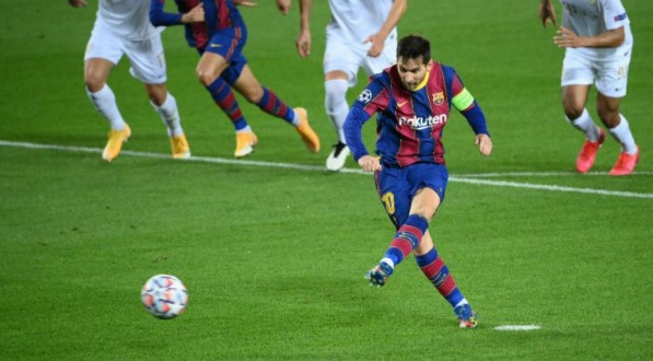CRAQUE Messi é a atração do Barcelona no duelo diante do PSG, clube que tem interesse em sua contratação
