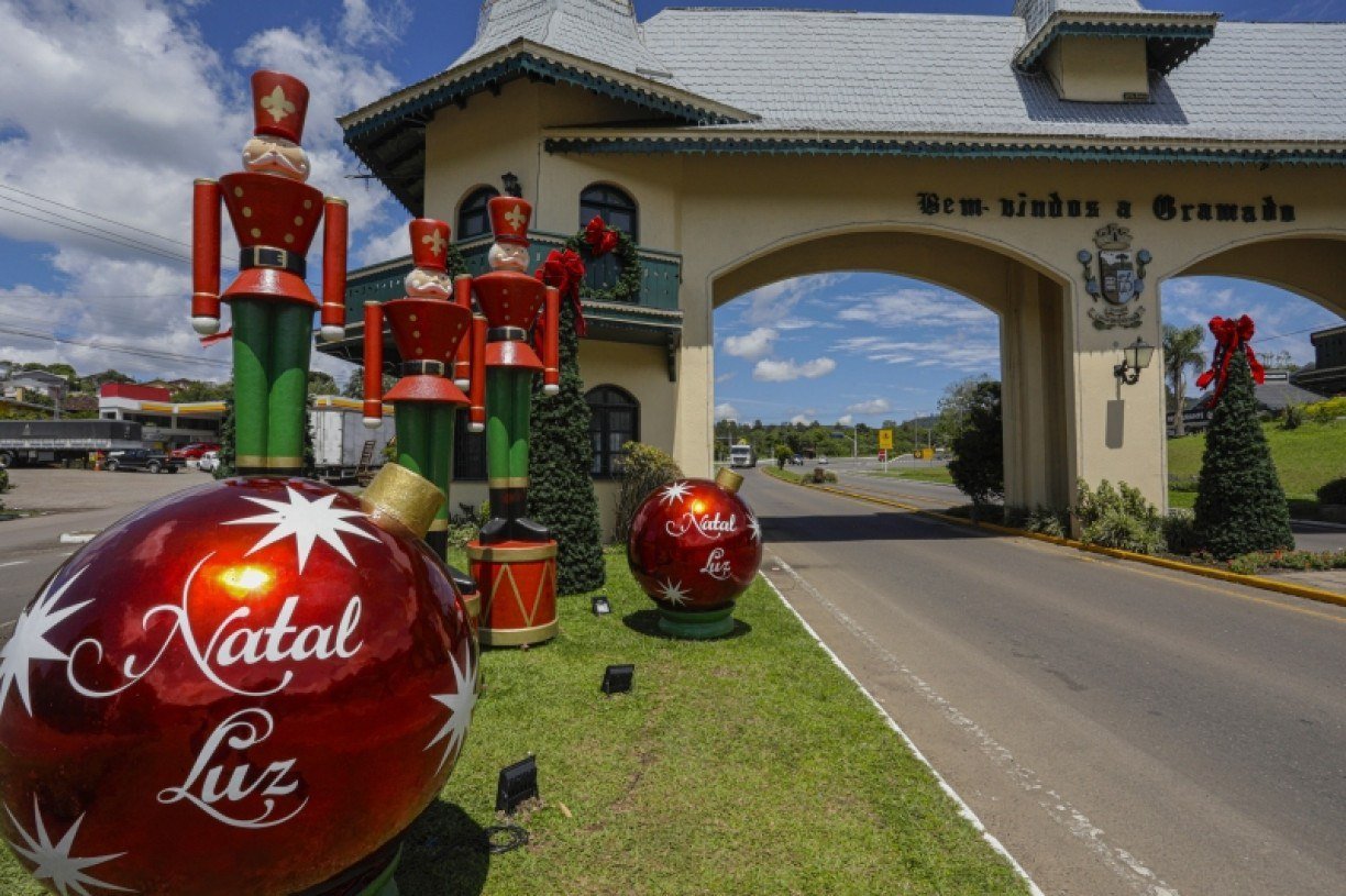 Magia de Natal: Gramado ilumina a cidade com o início do Natal Luz nesta  quinta