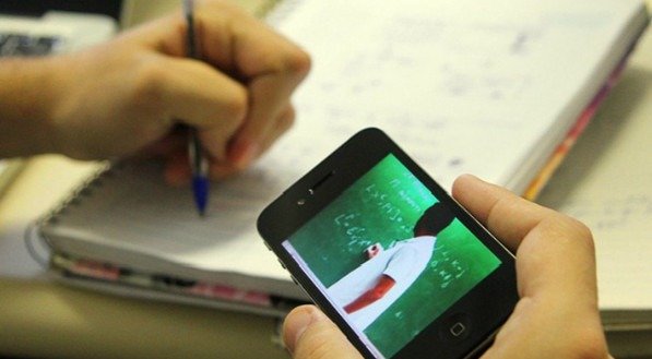 A conectividade global é outra característica importante da educação do futuro
