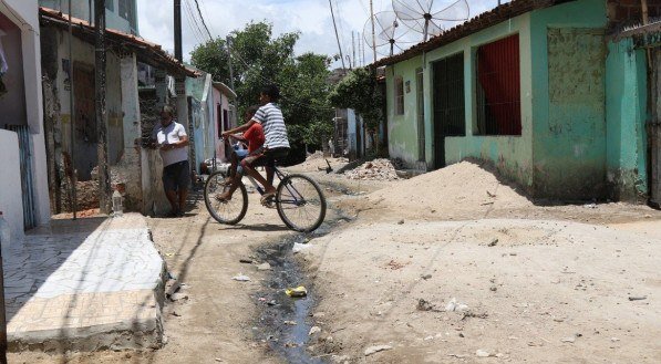 No Brasil 46% da popula&ccedil;&atilde;o ainda vive sem acesso &agrave; rede de esgoto e 16% n&atilde;o s&atilde;o atendidos por rede de abastecimento de &aacute;gua 