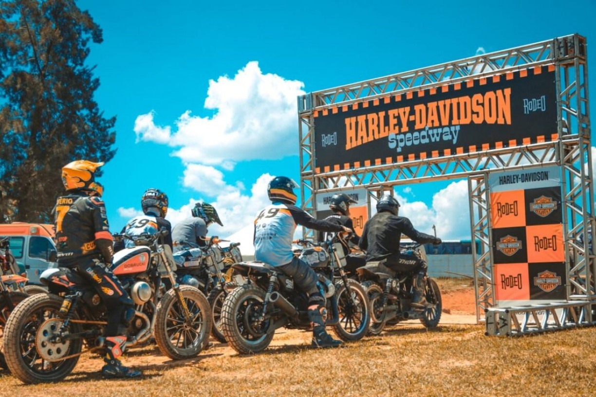 Harley-Davidson do Brasil marca presença em corrida On Track