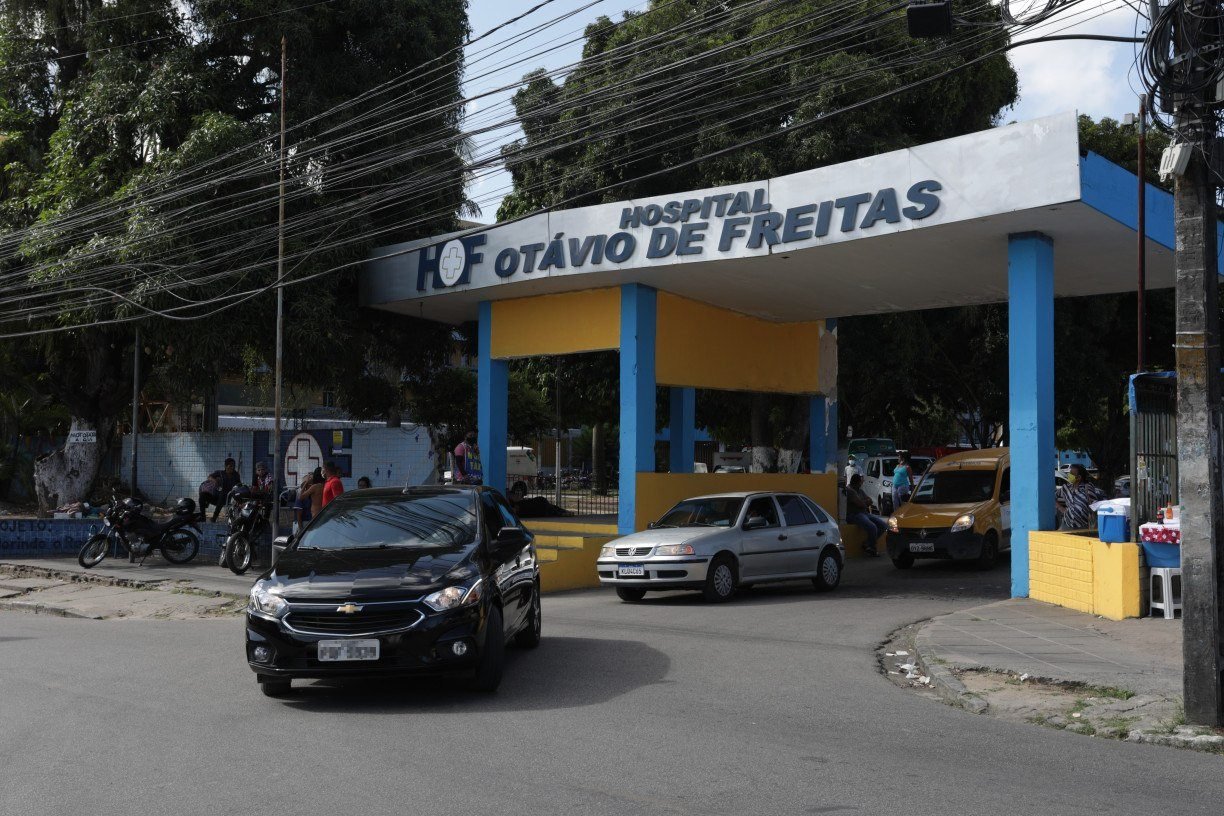 Pacientes precisam ser transferidos após queda de energia em hospital no Grande Recife