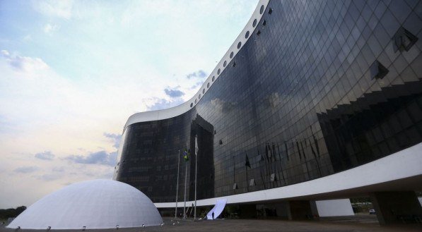 Eleições 2020: veja como eleitor poderá justificar ausência pelo celular 