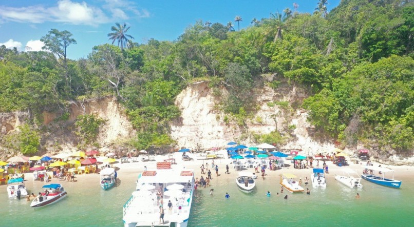 Praia de Guadalupe: A famosa praia do banho de argila.