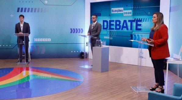 Candidatos no Recife, João Campos parte para o ataque, e Marília Arraes tenta se esquivar em debate da TV Jornal