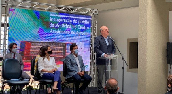 Dom Menezes/TV Jornal Interior