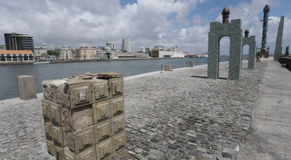 Parque das Esculturas, no Recife, é alvo de constantes furtos