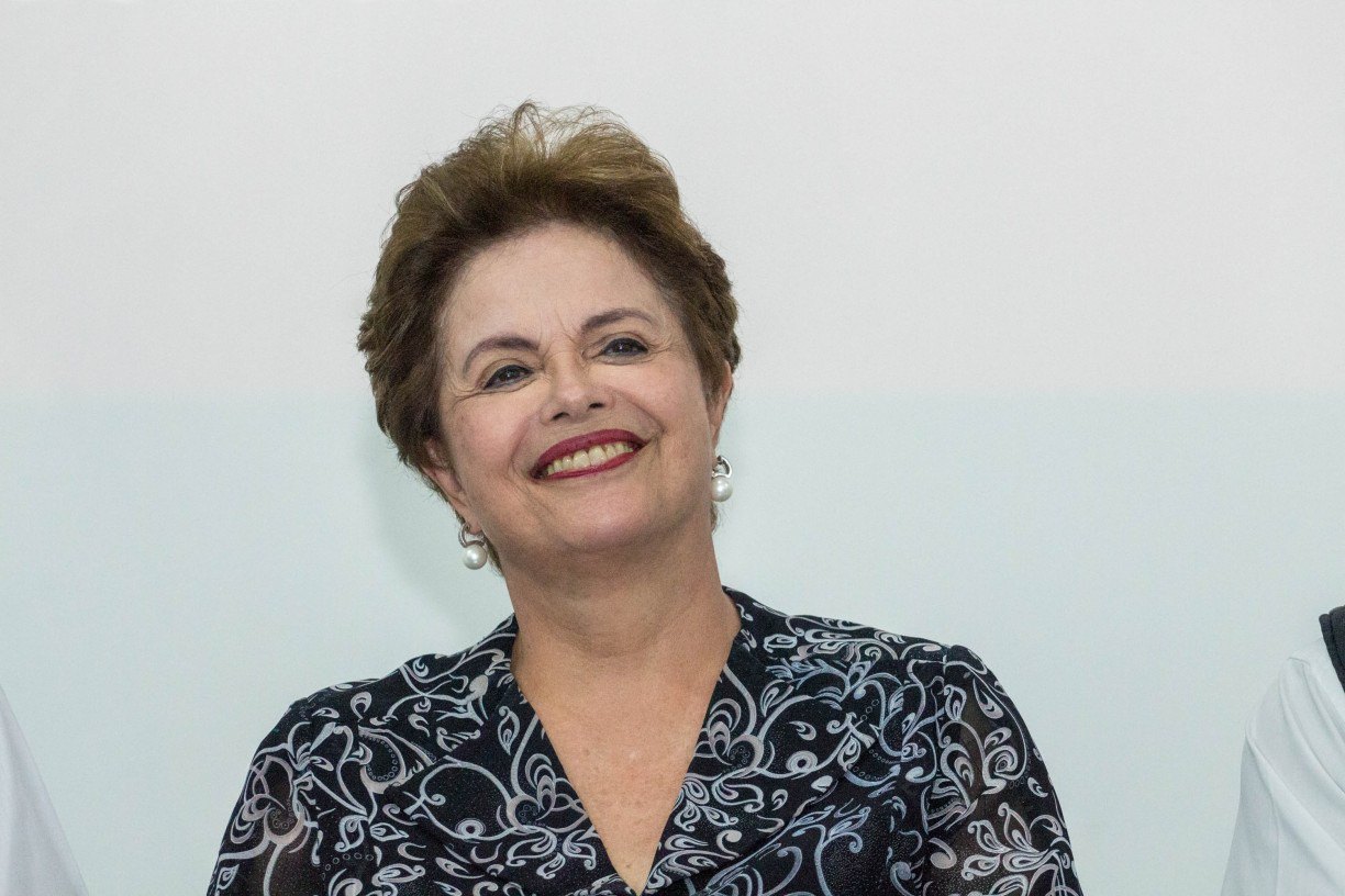 Dilma manter&aacute; direitos pol&iacute;ticos, garantia ocorre ap&oacute;s o STF formar maioria na decis&atilde;o em julgamento movido na &eacute;poca do impeachment. Situa&ccedil;&atilde;o ocorre ap&oacute;s peculiaridade da vota&ccedil;&atilde;o de 2016