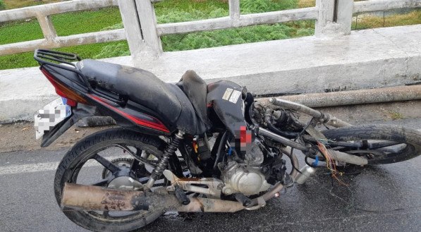 Motorista da moto faleceu no local, após colisão