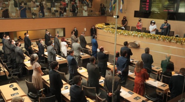 A Câmara Municipal do Recife deverá perder dois vereadores, com base nos dados populacionais divulgados pelo IBGE