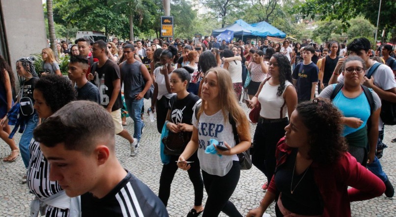 MARATONA Em Pernambuco, mais de 312 mil candidatos farão as provas presenciais neste domingo