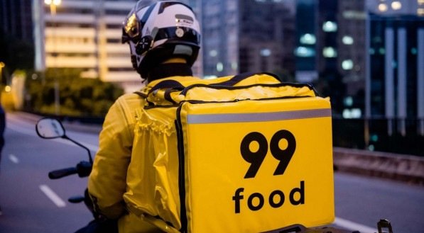 99 Food distribui smartwatches, fones sem fio e cupons de R$ 99 em entregas no Recife; saiba como conseguir