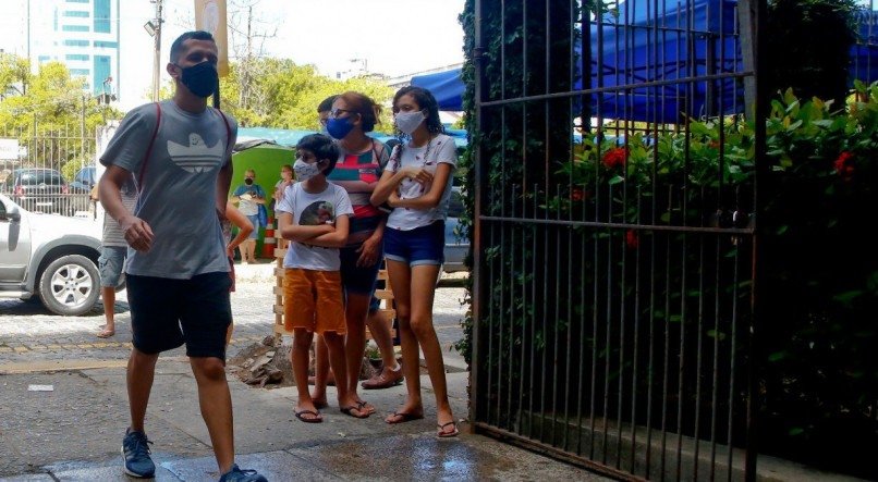 No &uacute;ltimo domingo, candidatos fizeram provas de reda&ccedil;&atilde;o, ci&ecirc;ncias humanas e linguagens