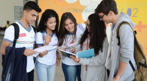 Abertas inscrições para 13 mil vagas em cursos técnicos nas escolas estaduais de Pernambuco
