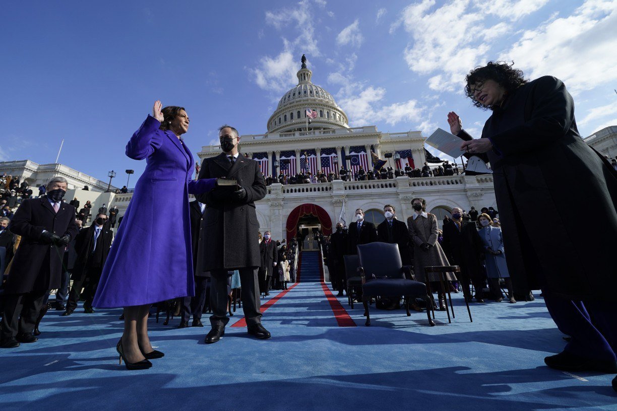 ANDREW HARNIK / POOL / AFP