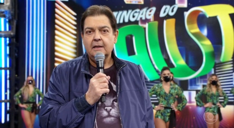 De saída da TV Globo, Fausto Silva fica no comando do 'Domingão' até o fim do ano