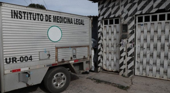 Corpo foi encontrado dentro da resid&ecirc;ncia em que a v&iacute;tima morava 