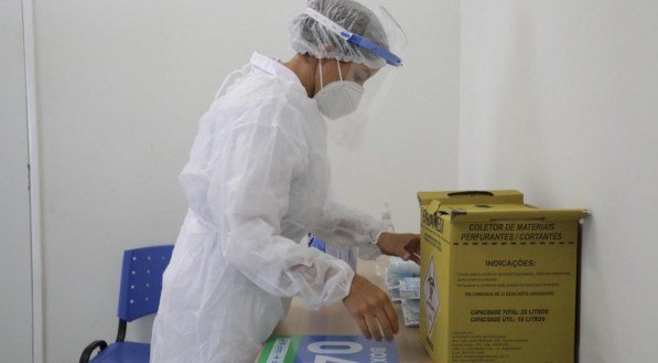 Na capital pernambucana, foram disponibilizadas 65 salas distribuídas em nove centros da cidade
