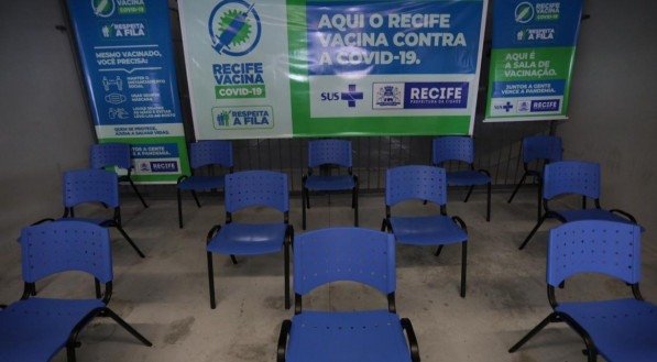 Na capital pernambucana, foram disponibilizadas 65 salas distribuídas em nove centros da cidade