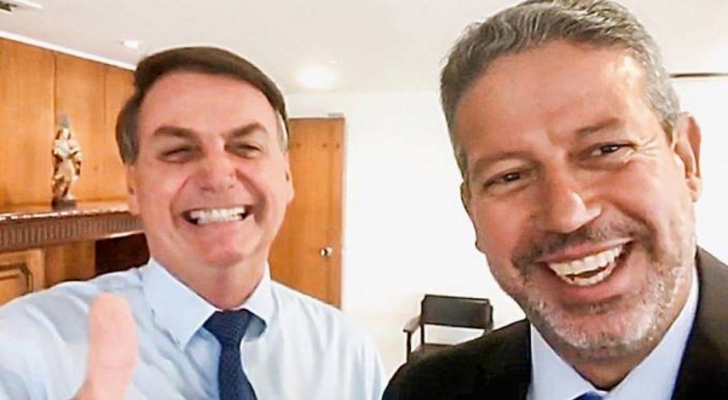 O presidente da Rep&uacute;blica, Jair Bolsonaro, e o presidente da C&acirc;mara, Arthur Lira (PP).