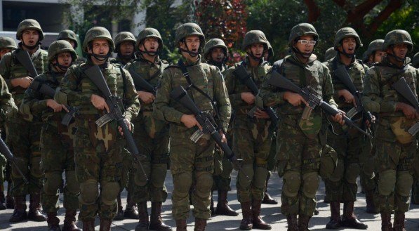 Ministério da Defesa diz que leite condensado é para dar energia a militares