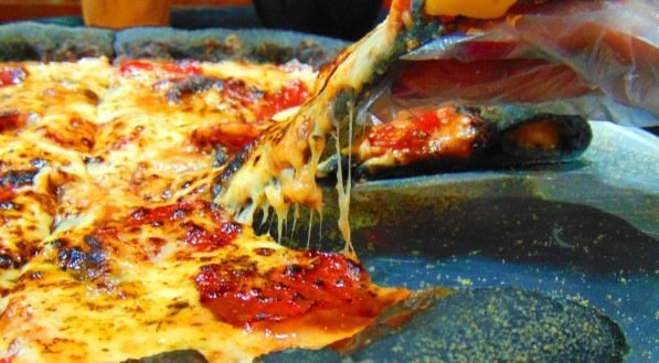 Dia da Pizza do JC Clube tem vouchers na Pizzaria Atlântico e Black Pizza