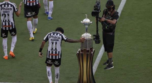 Santos perdeu a decis&atilde;o da Libertadores para o  Palmeiras no &uacute;ltimo s&aacute;bado (30) no est&aacute;dio do Maracan&atilde;, no Rio de Janeiro. 