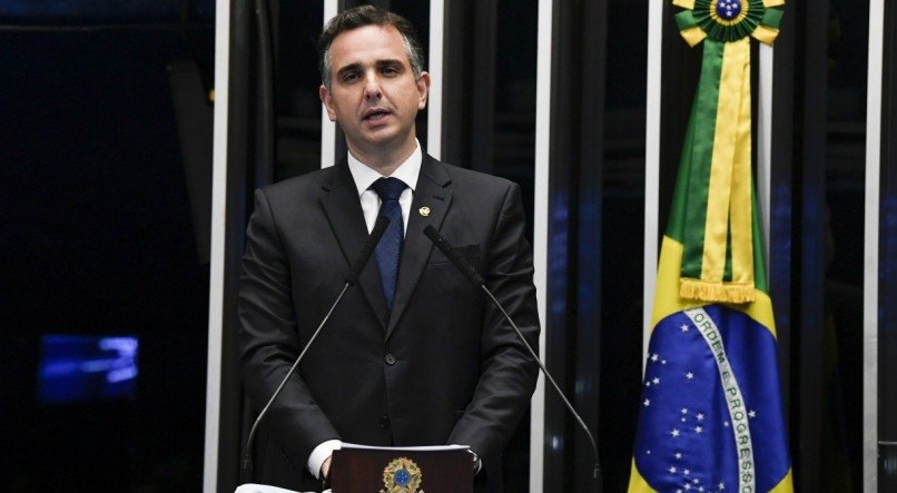 O que precisamos realmente &eacute; destravar essa pauta e concomitantemente o governo nos d&ecirc; os instrumentos aptos para j&aacute; atender de imediato as pessoas&quot;, avaliou o presidente do Senado, Rodrigo Pacheco