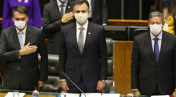 Presidente Jair Bolsonaro,  o presidente do Congresso, Rodrigo Pacheco, e o presidente da Camara, Arthur Lira, durante sess&atilde;o de abertura do ano legislativo