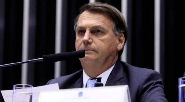 'Nos encontramos em 2022', diz Bolsonaro, após gritos de 'genocida' e 'fascista'