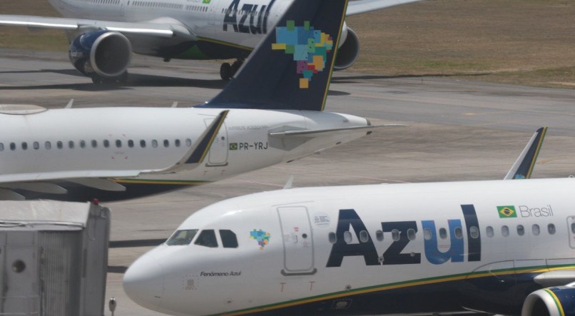 A companhia aérea Azul começa a oferecer o voo Recife-Patos neste domingo (08)